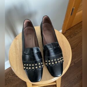 Wonders Black Loafers with Gold Accents